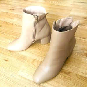 Chinese Laundry Women's Davinna Ankle Boot